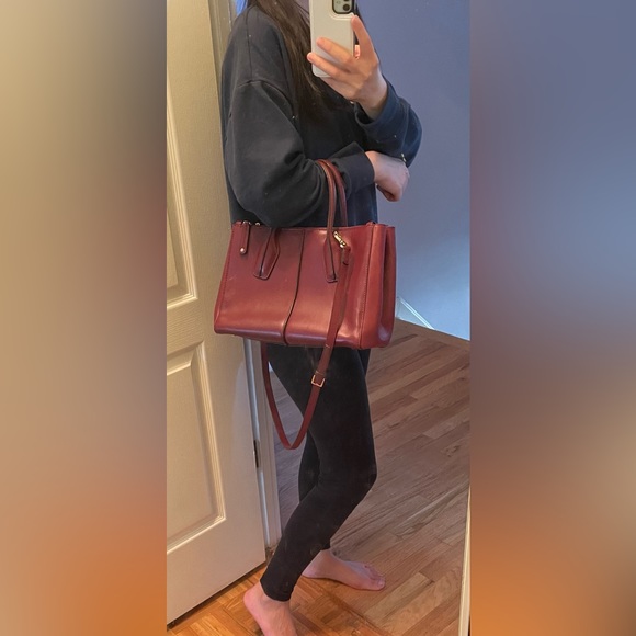 Authentic Tod’s D-Style Burgundy Leather Tote & Shoulder Bag - Picture 11 of 13